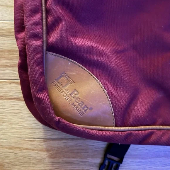 L.L. Bean Garment Bag Burgundy Tan Leather Accents Hanging Travel Bag Vintage